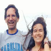 Podcast Linkedin Dad, Facebook Daughter